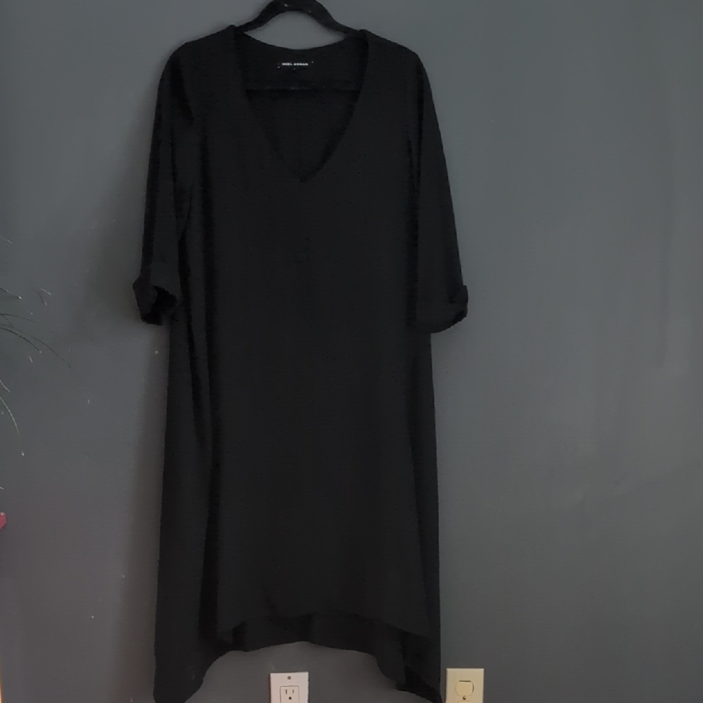 Noel Asmar Classic Black Dress